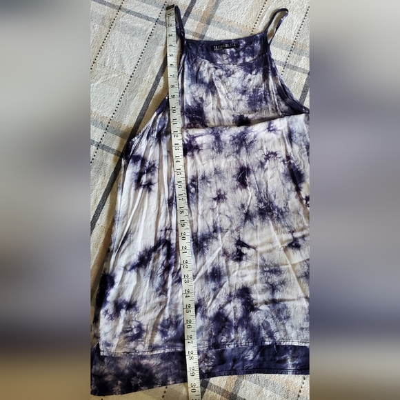 COTTON ON BLUE/PURPLE TIE DYE HIGH NECK FLOWY TANK TOP - Picture 8 of 9